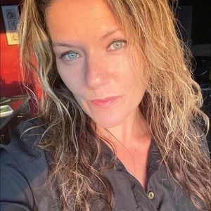 Meet your Posher, Leeanne